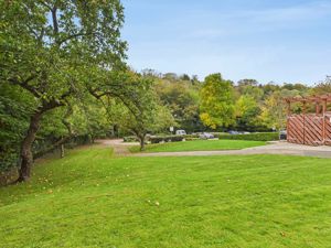 Communal Garden- click for photo gallery